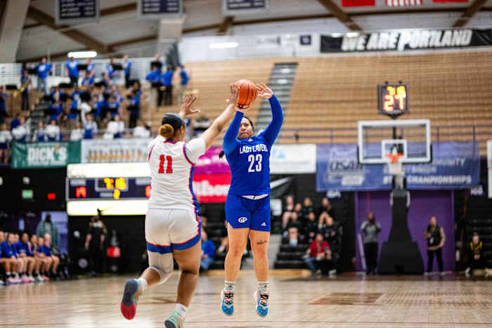 Benson Grants Pass 6A Oregon girls basketball quarterfinal 2024 Naji Saker -32